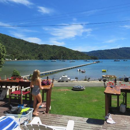 Waterfront Bed And Breakfast Picton Exteriör bild