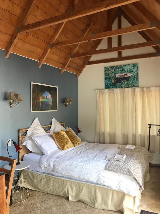 Waterfront Bed And Breakfast Picton Exteriör bild