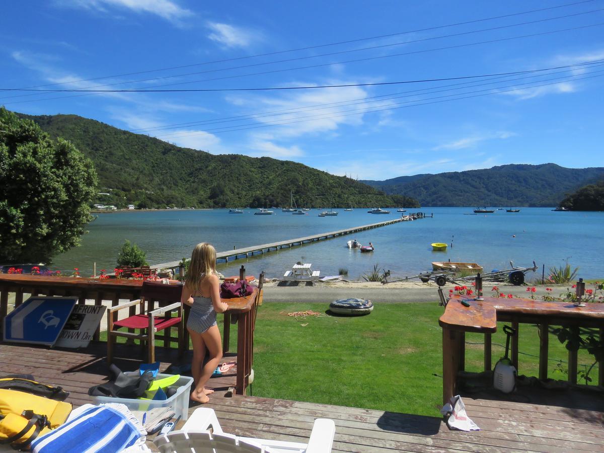 Waterfront Bed And Breakfast Picton Exteriör bild