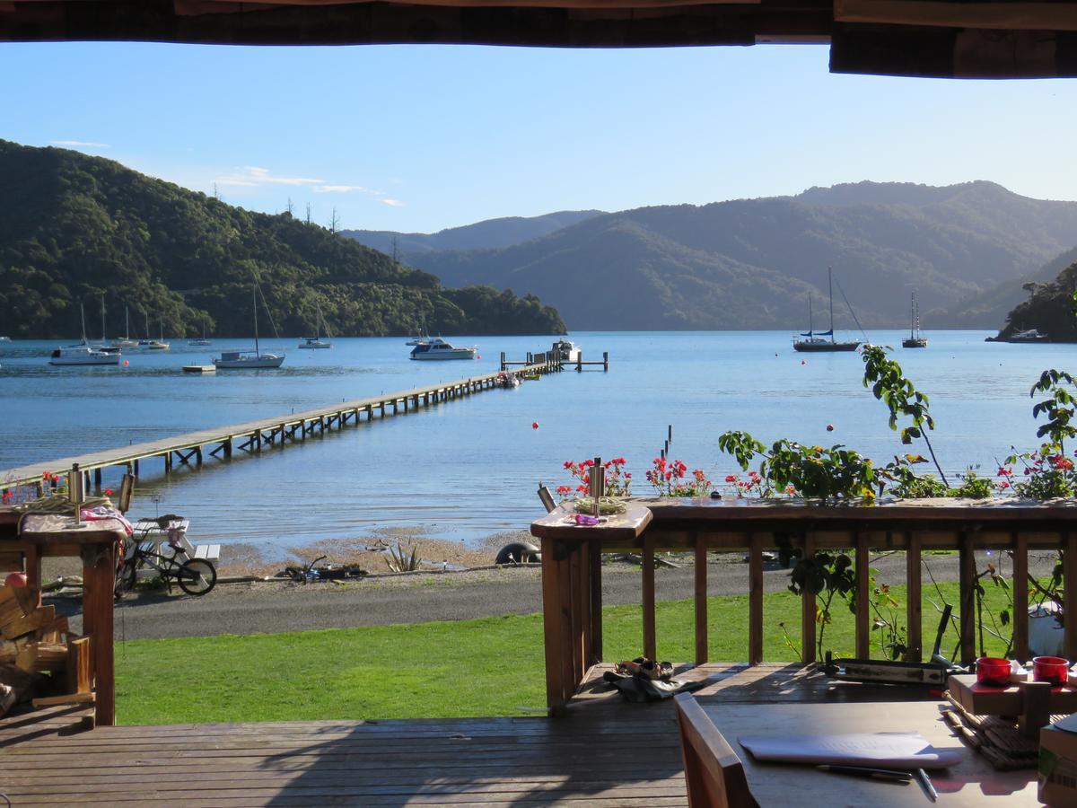 Waterfront Bed And Breakfast Picton Exteriör bild